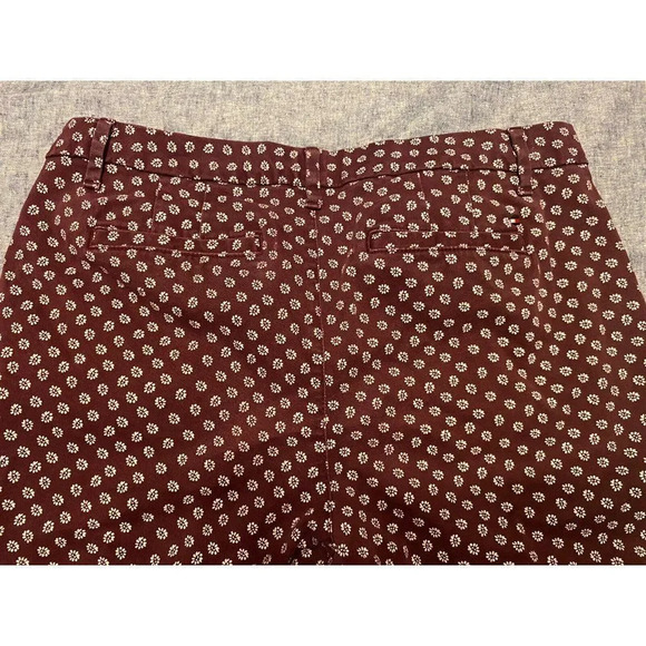 TOMMY HILFIGER PANTS- WOMENS- SIZE 8 - BURGUNDY -FLORAL DESIGN-PERFECT CONDITION - Picture 6 of 7